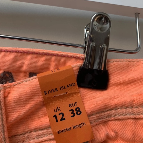 RIVER ISLAND Neon Orange Jeans
Low rise
Straight leg
UK 12 petite
Mark - Picture 12 of 16